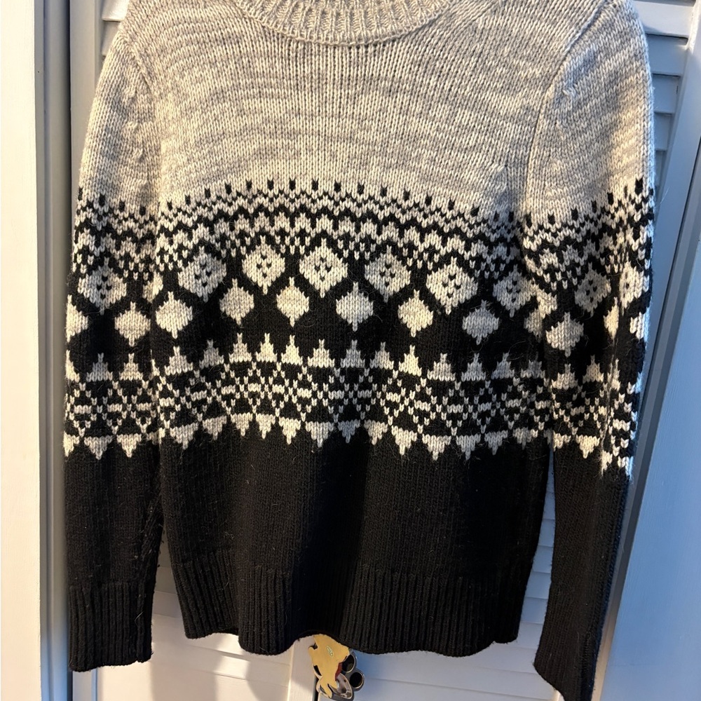 Banana Republic Cream Knit Sweater